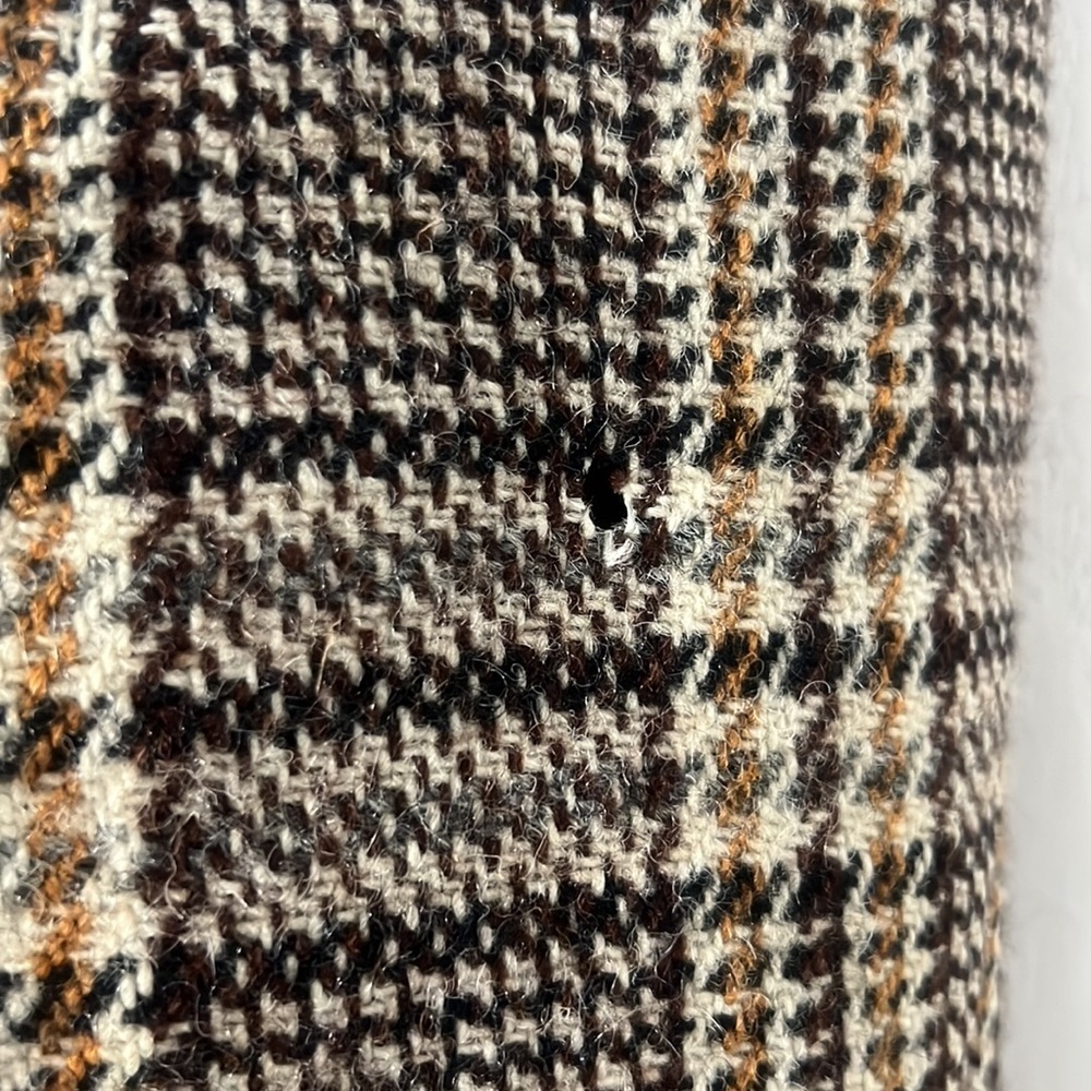 Mens pure Scottish Wool Hand Woven Tweed Jacket. - Picture 3 of 9